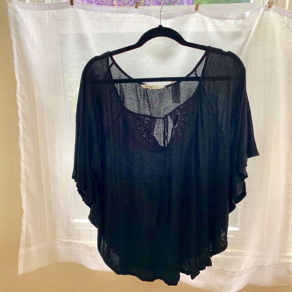 NWT Old Navy boho shirt w/crochet trim black XL